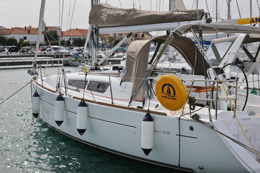 Sun Odyssey 33i