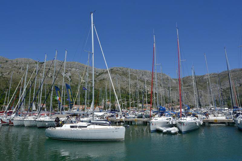 Sun Odyssey 33i