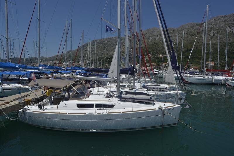 Sun Odyssey 33i