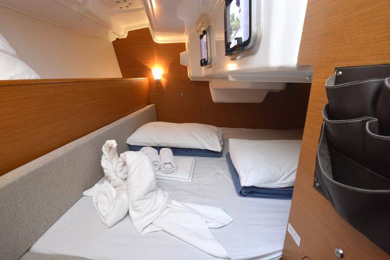 Sun Odyssey 33i