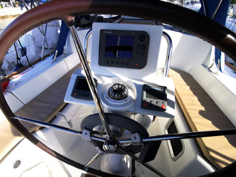 Sun Odyssey 33i