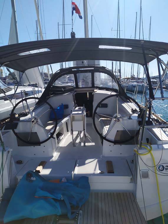 Sun Odyssey 349