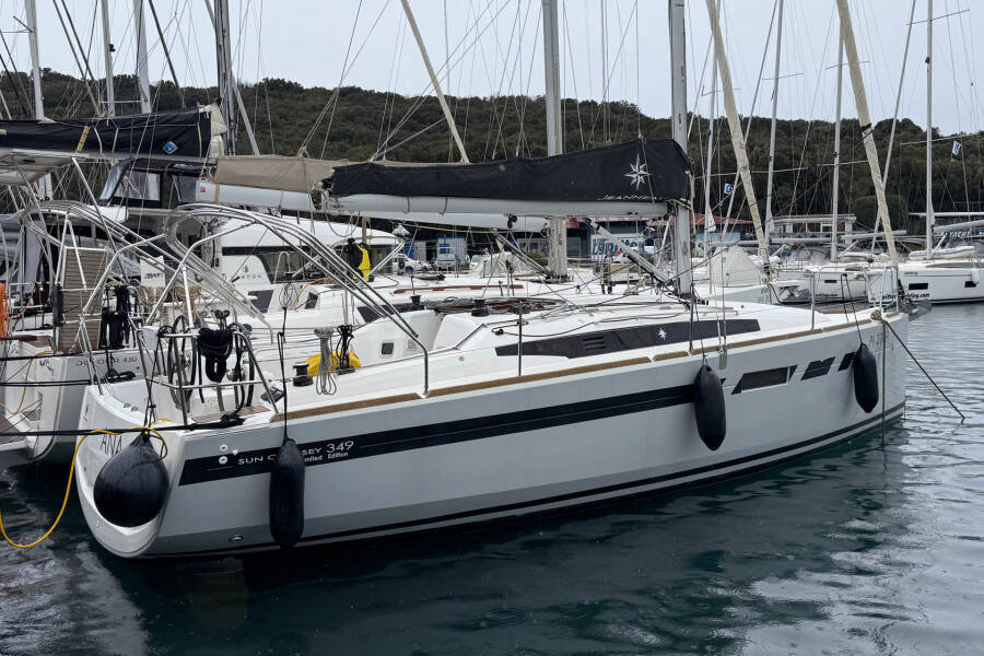 Sun Odyssey 349