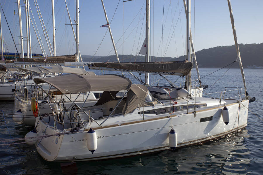 Sun Odyssey 349