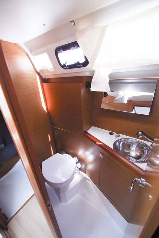 Sun Odyssey 349
