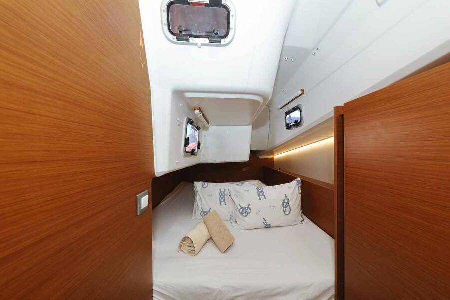 Sun Odyssey 380 Performance