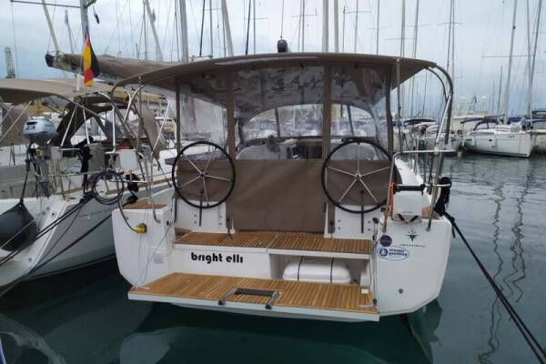 Sun Odyssey 380