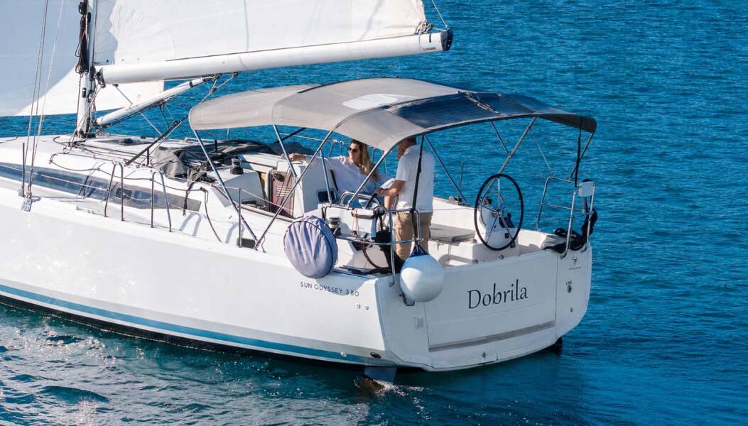 Sun Odyssey 380