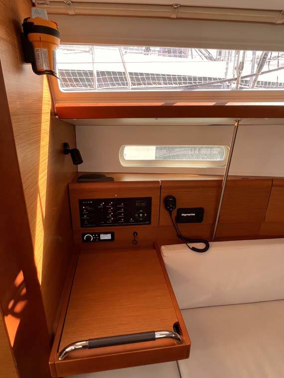 Sun Odyssey 389