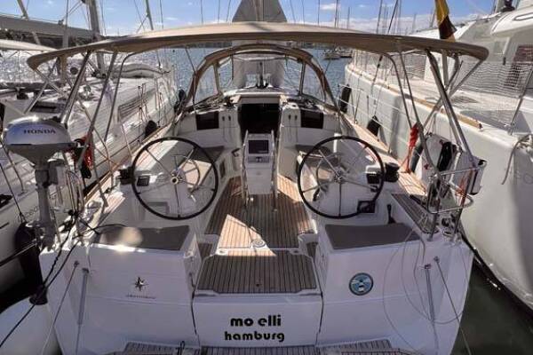 Sun Odyssey 389