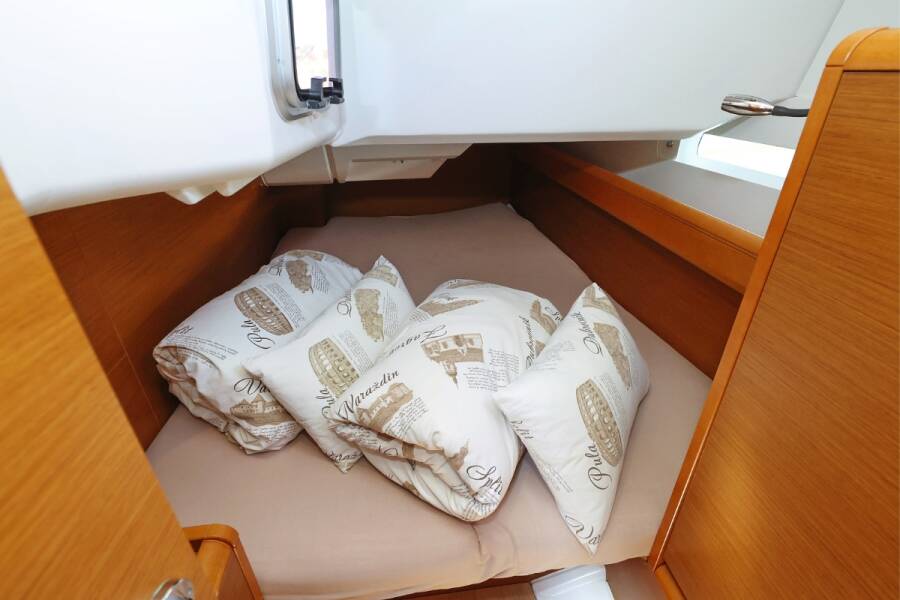 Sun Odyssey 389