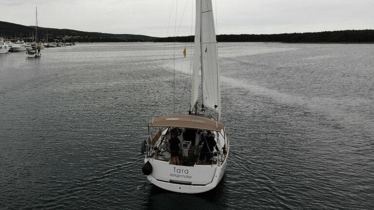 Sun Odyssey 389
