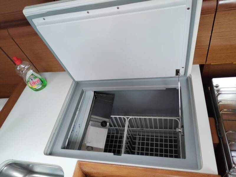 Sun Odyssey 389