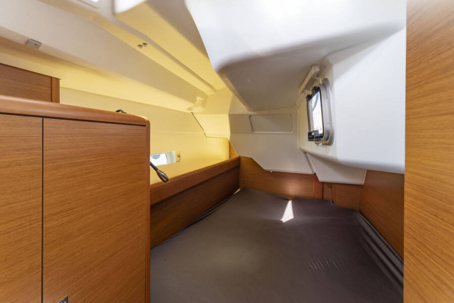 Sun Odyssey 389