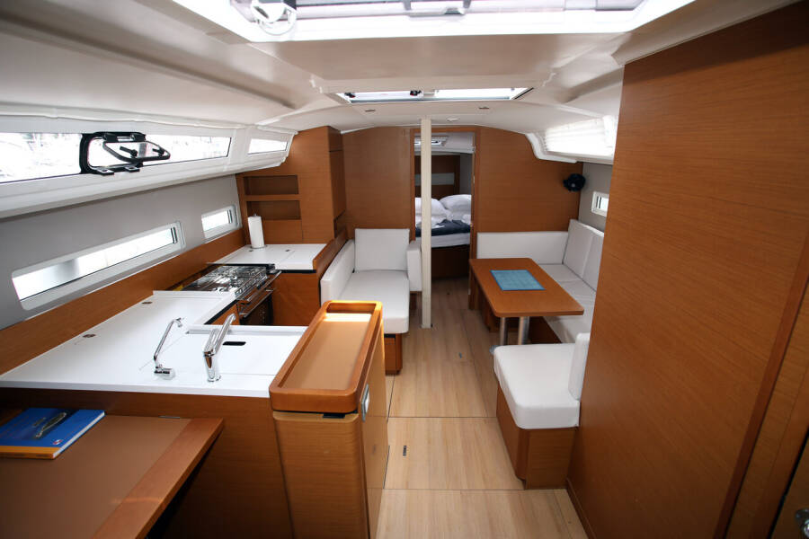 Sun Odyssey 410