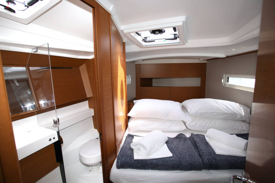 Sun Odyssey 410