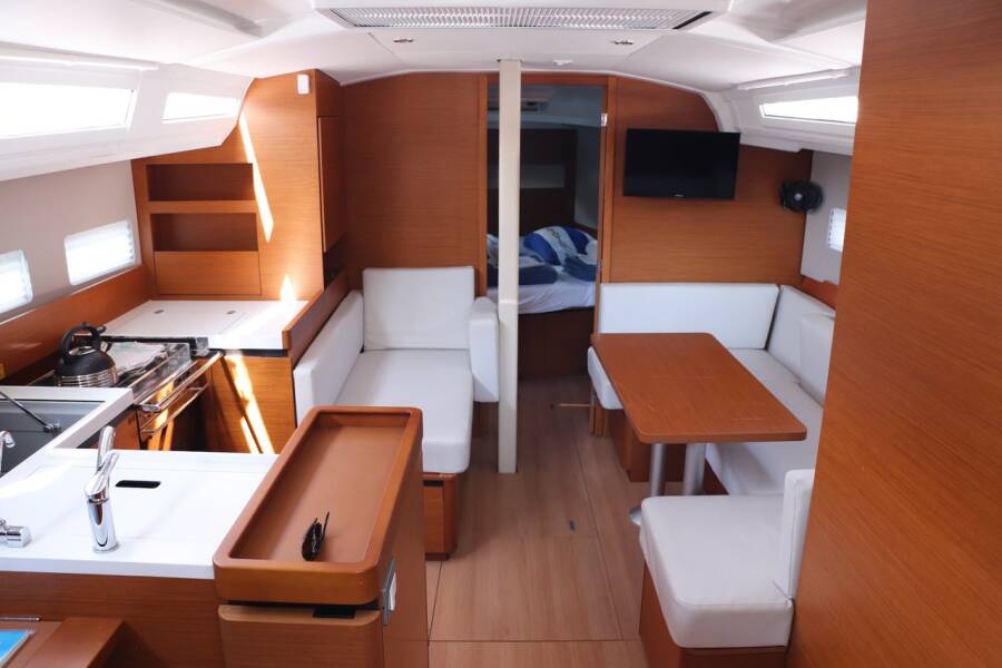 Sun Odyssey 410