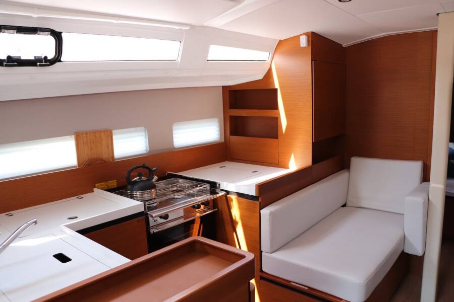Sun Odyssey 410
