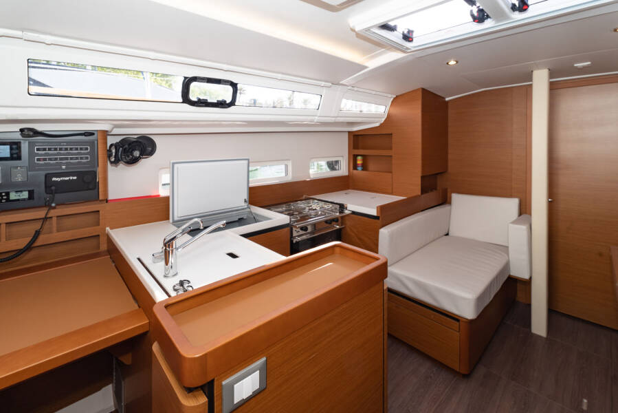Sun Odyssey 410