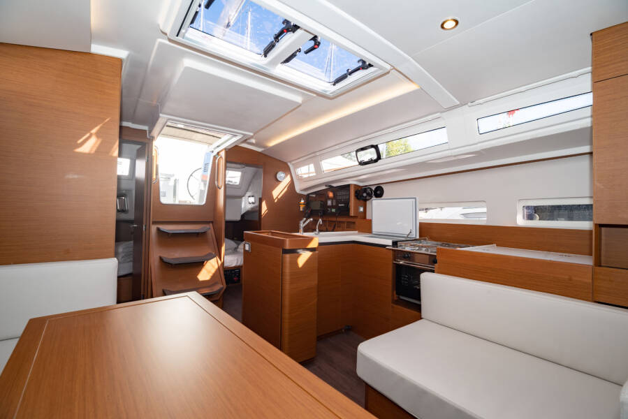 Sun Odyssey 410