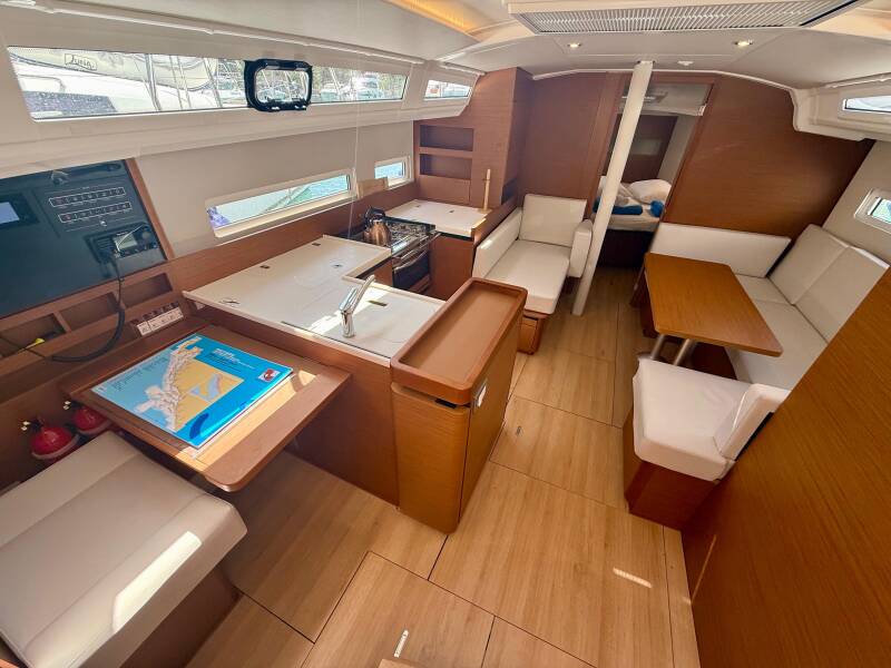 Sun Odyssey 410