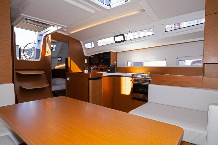 Sun Odyssey 410