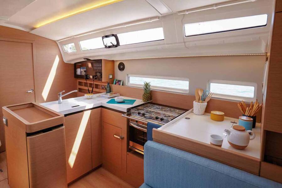 Sun Odyssey 410