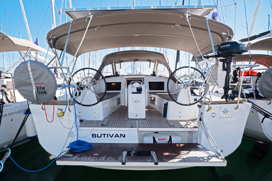 Sun Odyssey 415