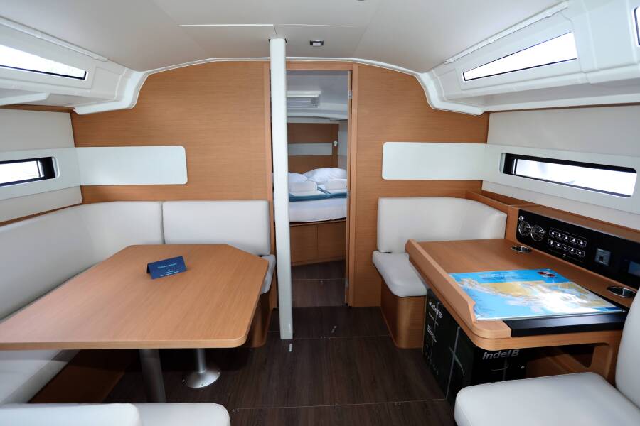 Sun Odyssey 415