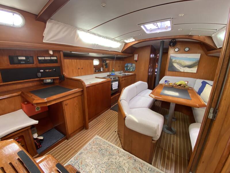 Sun Odyssey 42.2