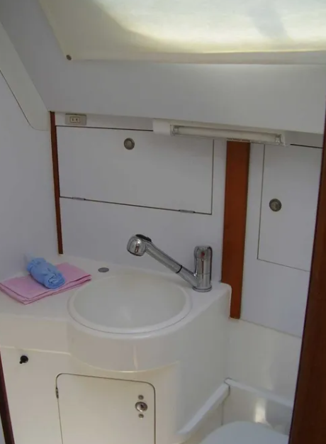 Sun Odyssey 42.2