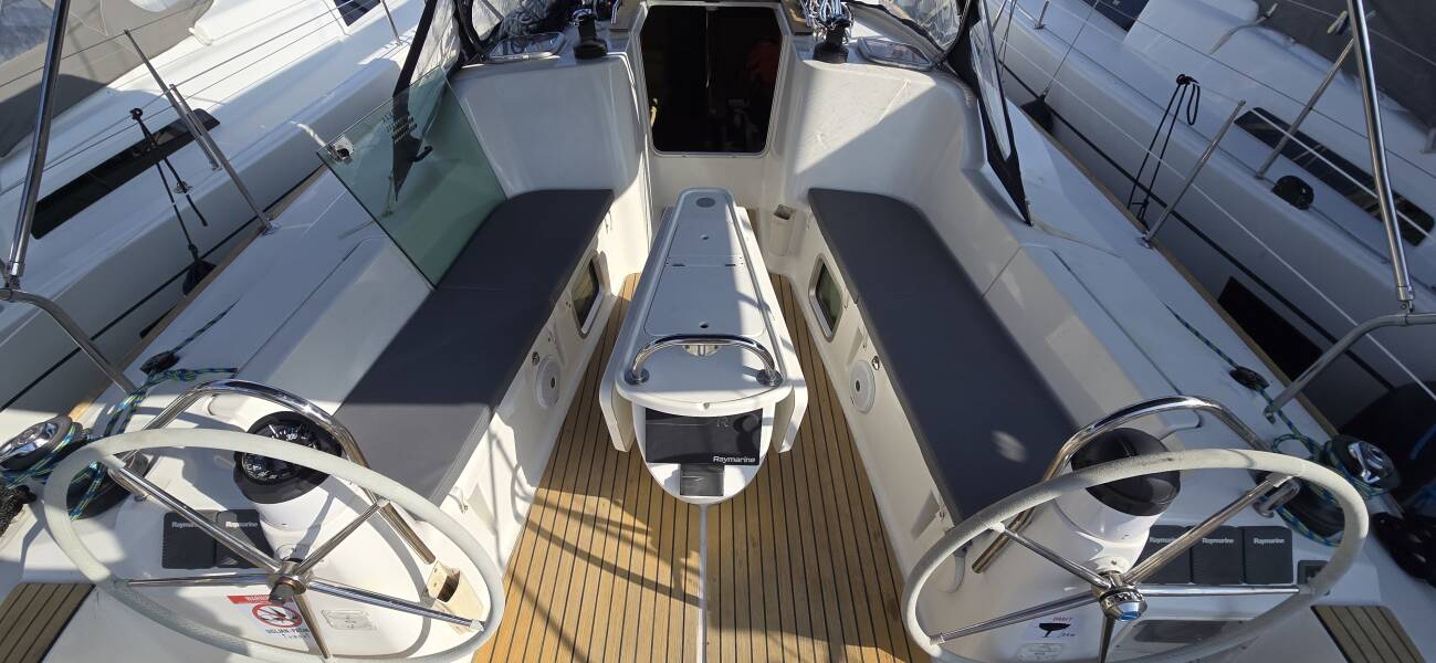 Sun Odyssey 42i
