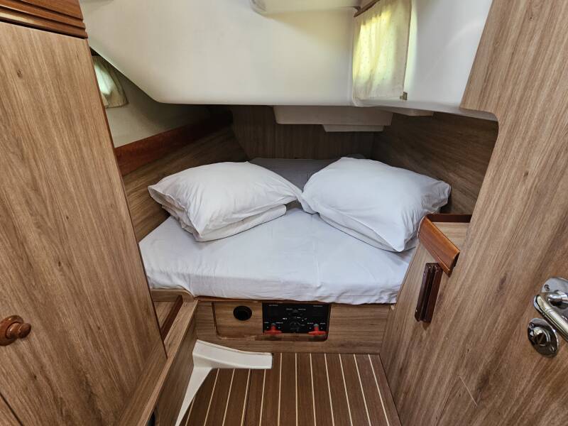 Sun Odyssey 42i