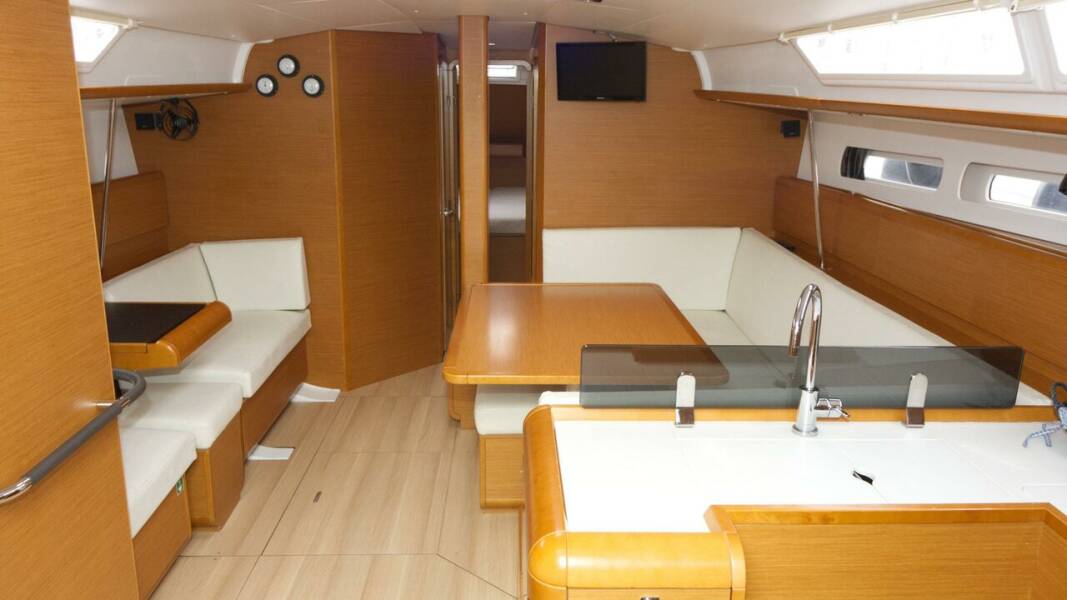 Sun Odyssey 439