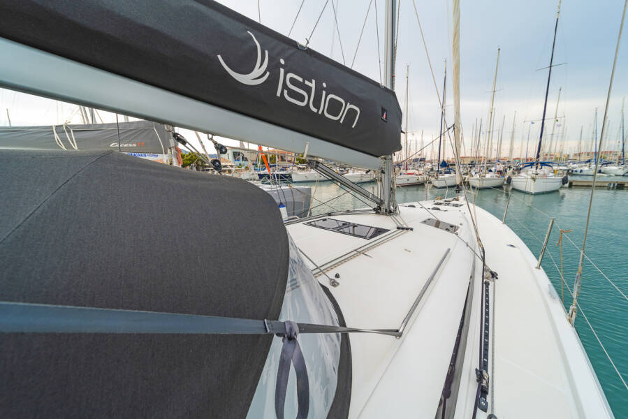 Sun Odyssey 440