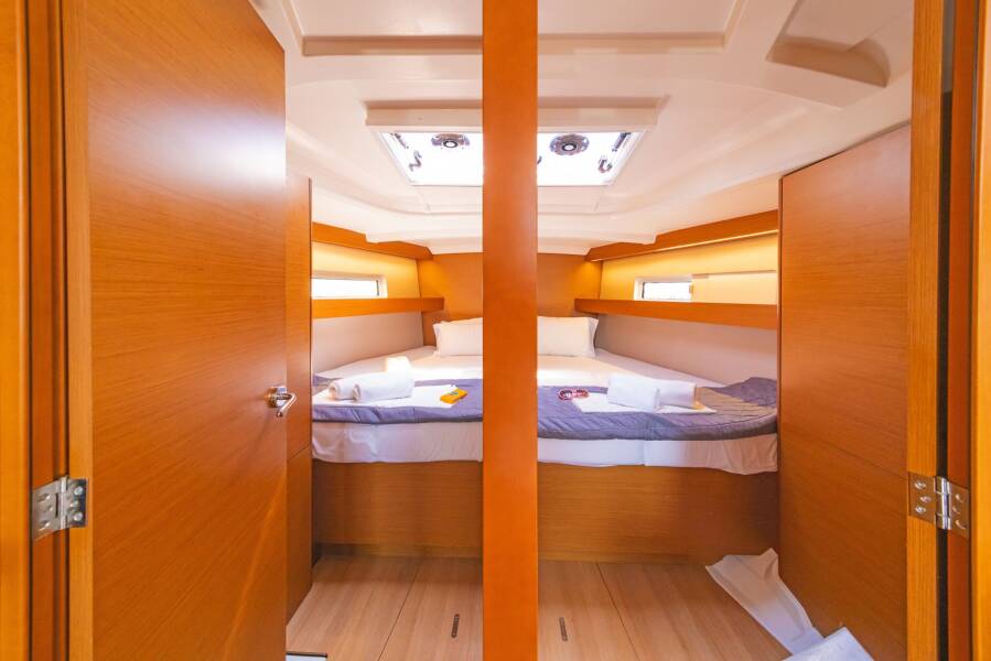 Sun Odyssey 440
