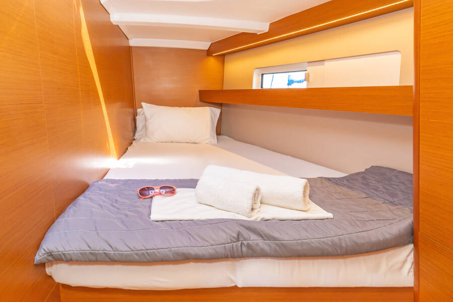 Sun Odyssey 440