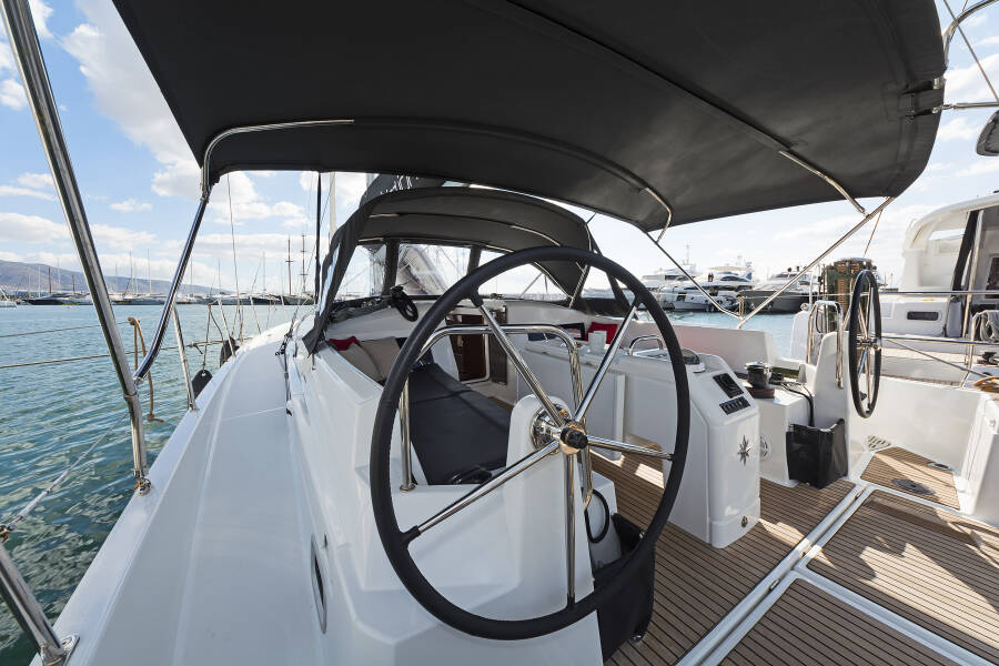 Sun Odyssey 440