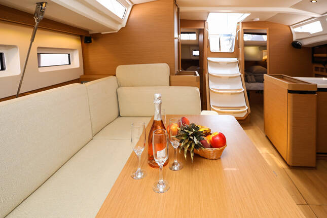 Sun Odyssey 440