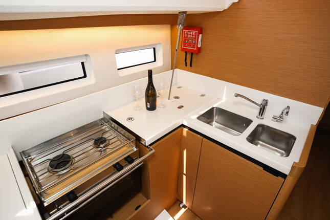 Sun Odyssey 440