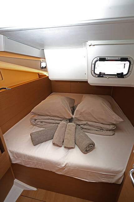 Sun Odyssey 440