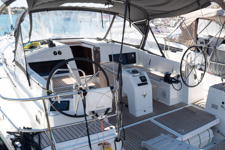 Sun Odyssey 440