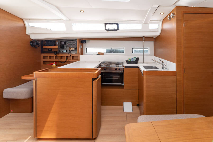 Sun Odyssey 440
