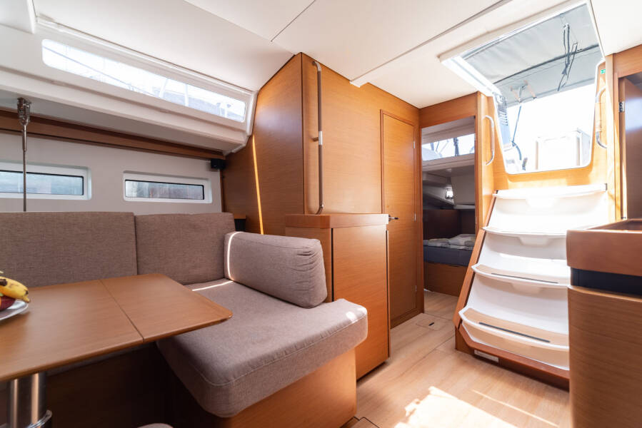 Sun Odyssey 440