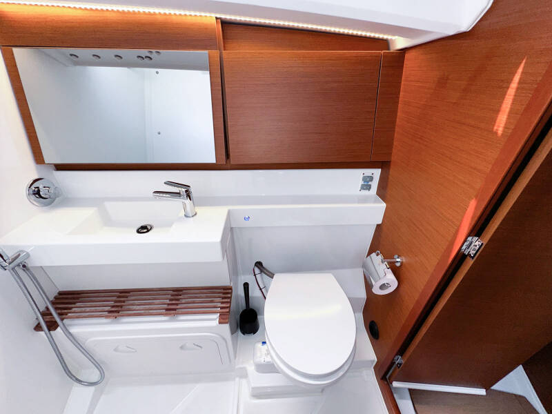 Sun Odyssey 440
