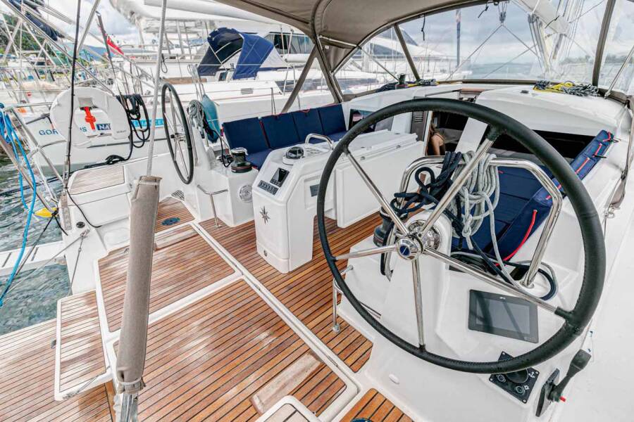 Sun Odyssey 440