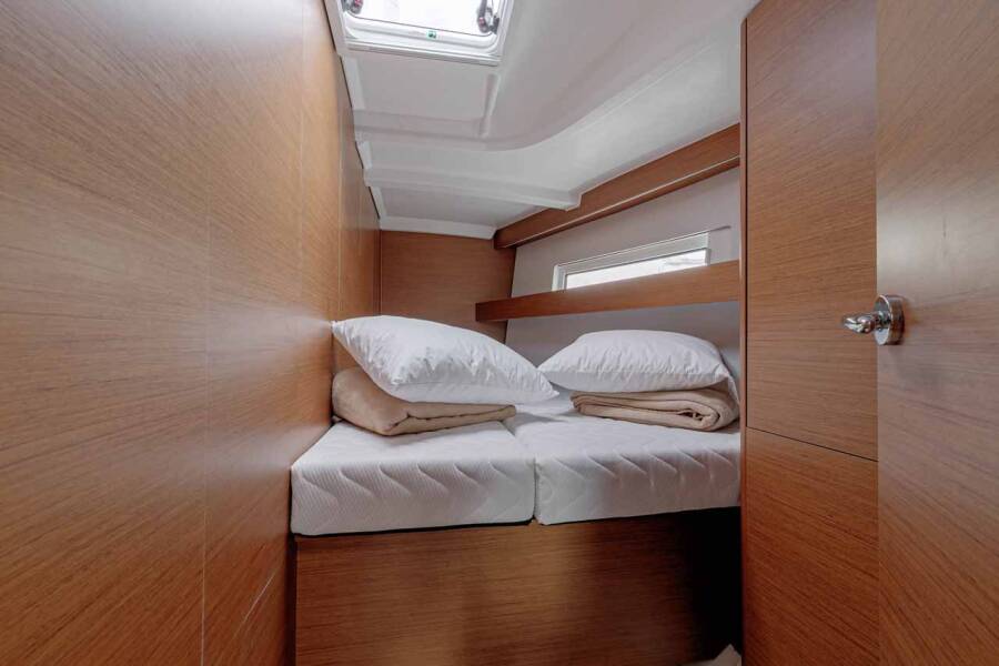 Sun Odyssey 440