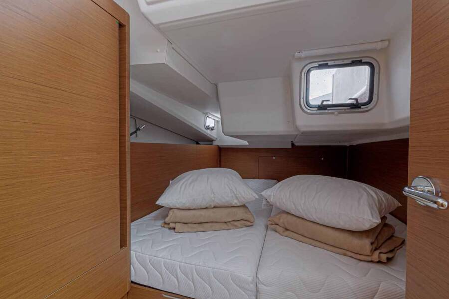 Sun Odyssey 440