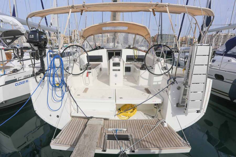 Sun Odyssey 440