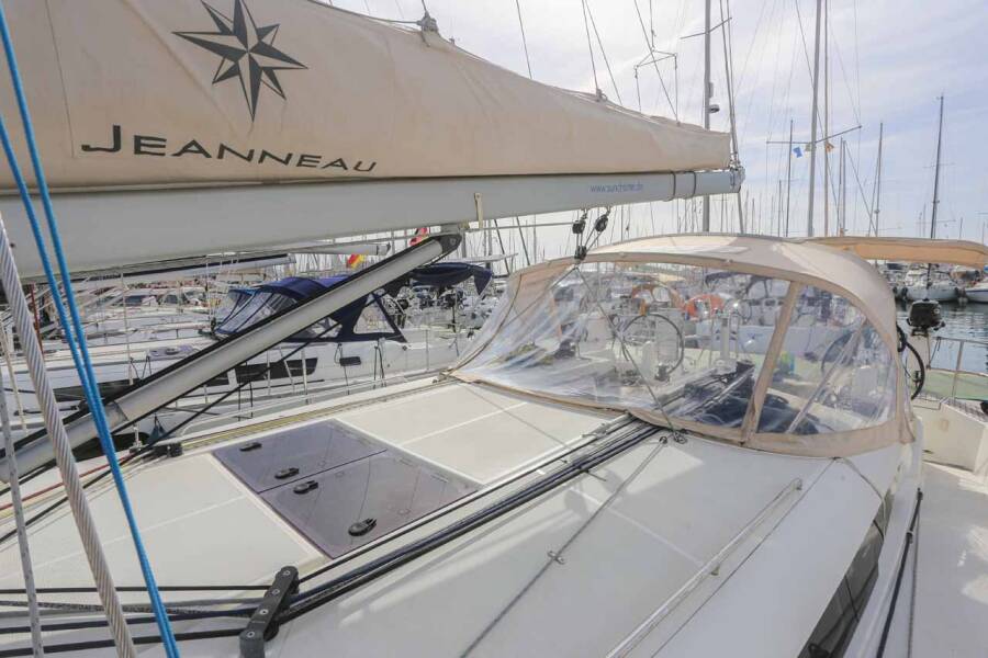 Sun Odyssey 440